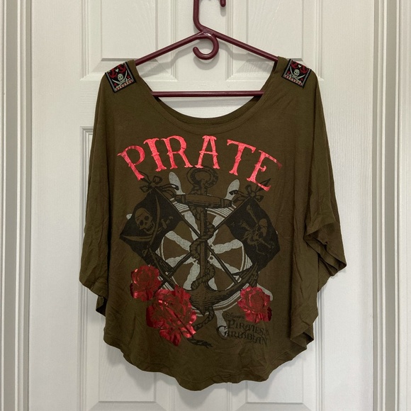 Disney Pirates of the Caribbean Women's Shirt - Picture 1 of 9
